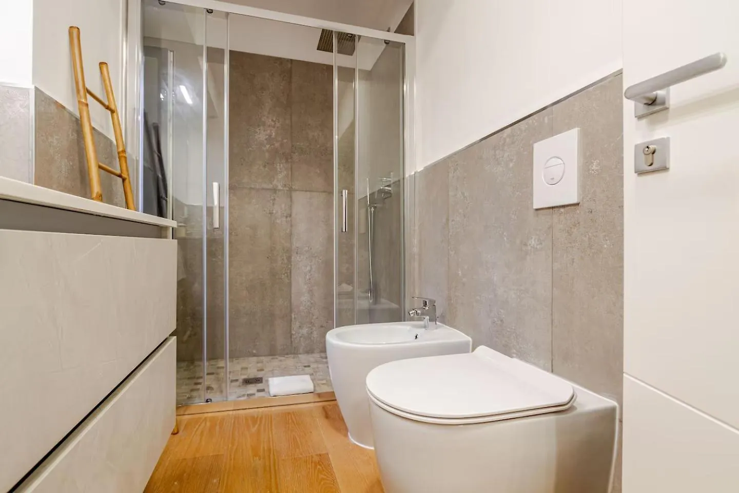 Daire Citylife Suite Near Milan'S Thermal Baths And Metro